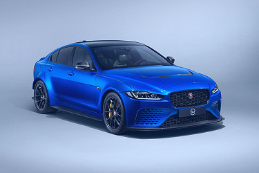 The Jaguar XE SV Project 8 has a new Touring spec, and it's way better -  CNET